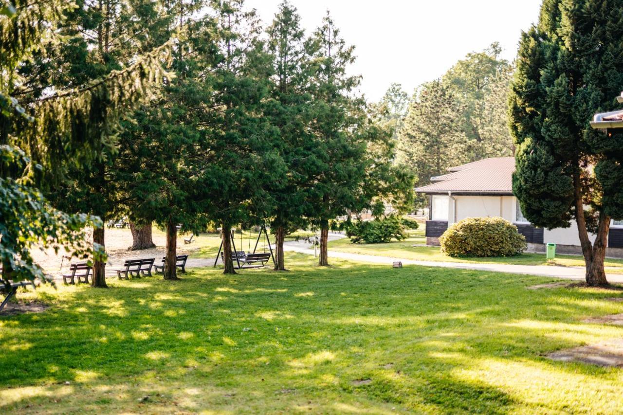 Resort Lesak Chlum u Trebone Exterior photo